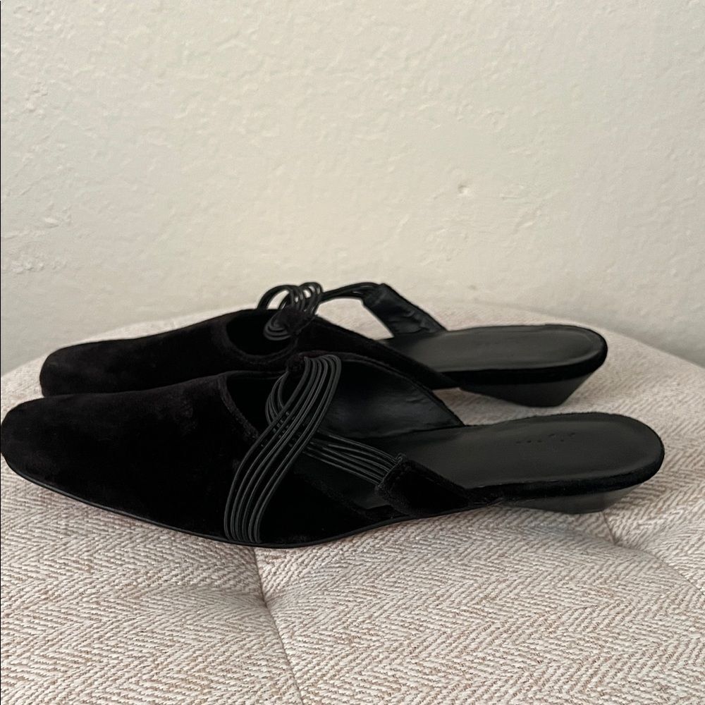 J. Jill Women's Mules in Velvet Black with details in Size 6.5M - Picture 5 of 12